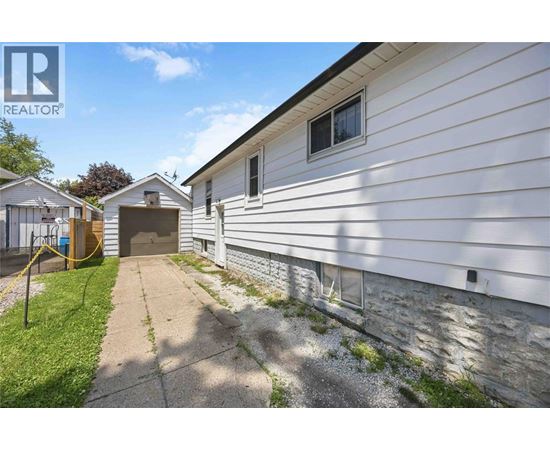 235 RUSSELL STREET South 3 Beds House for Rent - Photo gallery 2
