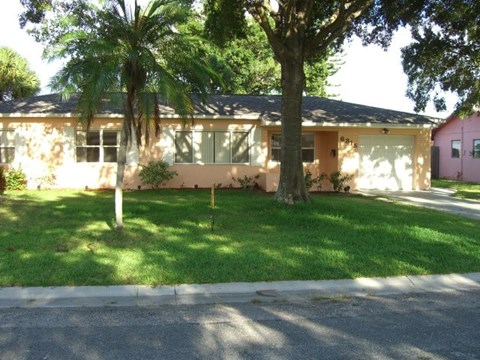 6315 13Th St N 3 Beds Apartment for Rent