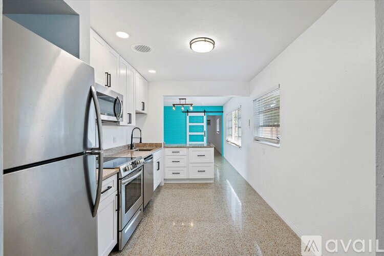 4601 1st Ave S 3 Beds Single Family Home for Rent - Photo gallery 5