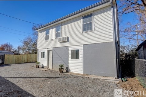 706B N Greenwood Ext 2 Beds Apartment for Rent