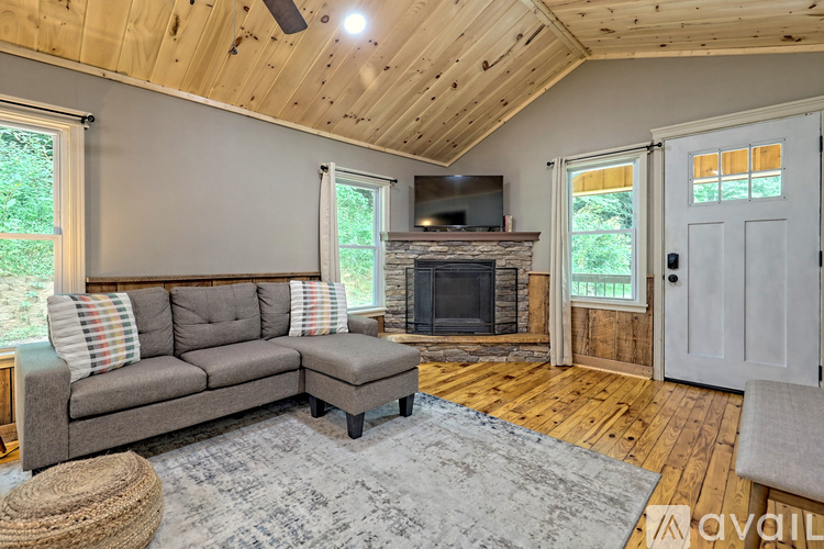 243 Ov Justus Rd 3 Beds Single Family Home for Rent - Photo gallery 5
