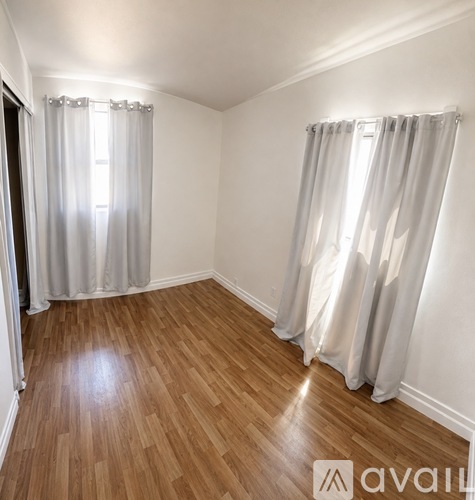 5212 South 84th Street 3 Beds Single Family Home for Rent - Photo gallery 2