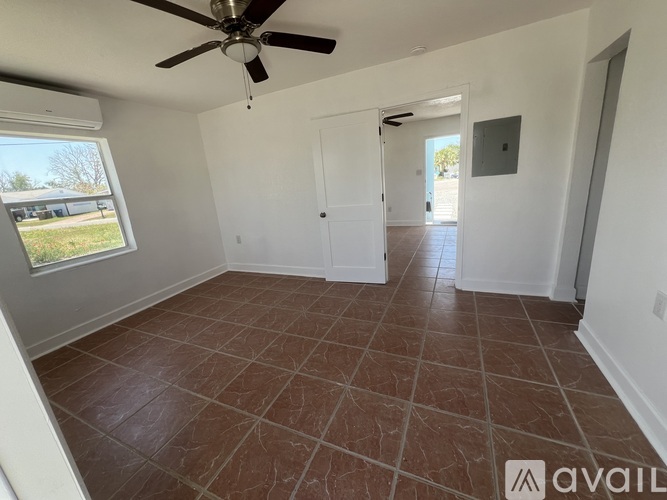 11 Lynn Way 1 Apartment for Rent - Photo gallery 5