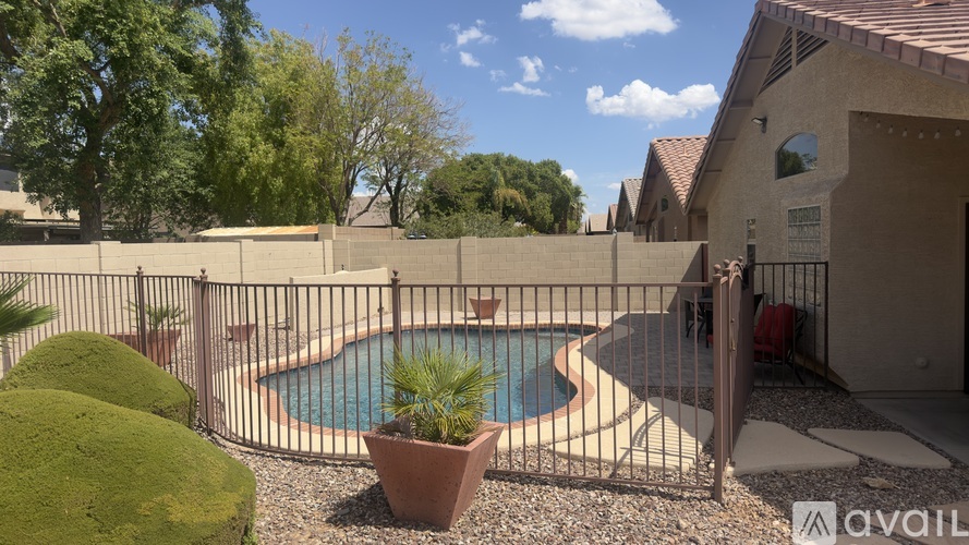 10250 West Country Club Trail 3 Beds Single Family Home for Rent - Photo gallery 5