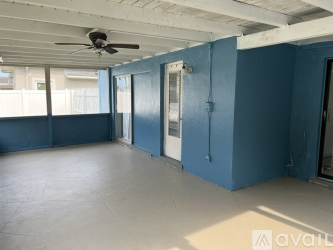 4401 Northwest 7th Street 3 Beds Single Family Home for Rent - Photo gallery 2