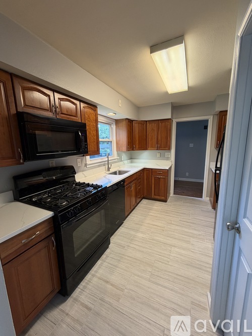 206 Timbercrest Road 3 Beds Single Family Home for Rent - Photo gallery 2
