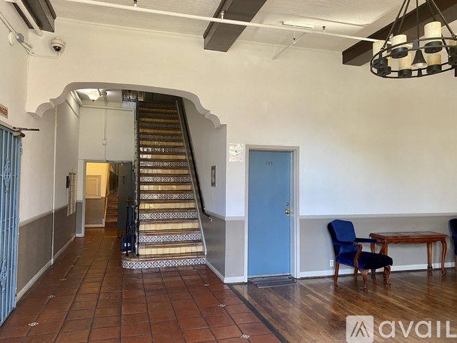 545 South Hobart Boulevard Studio Apartment for Rent - Photo gallery 4