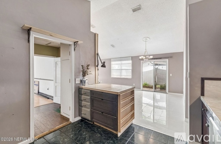 5065 Knightsbridge Circle North 4 Beds Single Family Home for Rent - Photo gallery 5