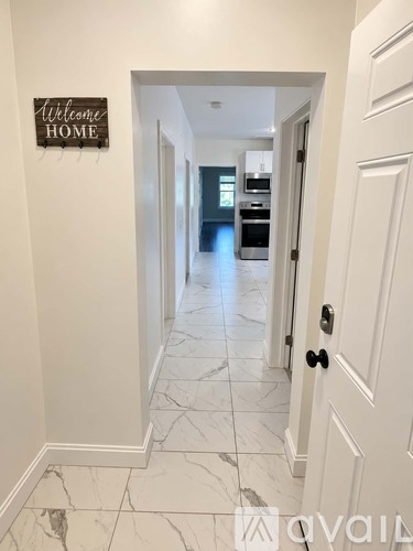 576 Franklin Street 3 Beds Apartment for Rent - Photo gallery 1