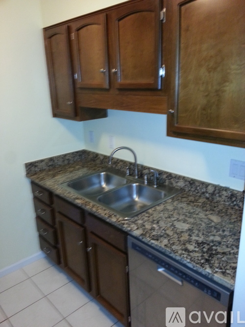 4916 Tower Rd 2 Beds Townhouse for Rent - Photo gallery 2