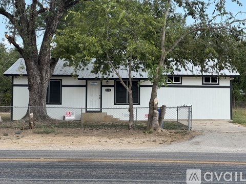 106 Seguin Road 3 Beds Apartment for Rent