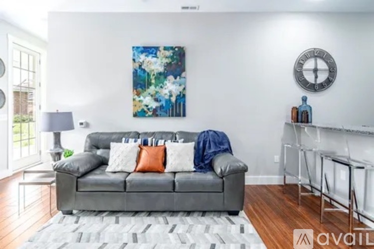 1033 Keenan Court 1 Condo for Rent - Photo gallery 3