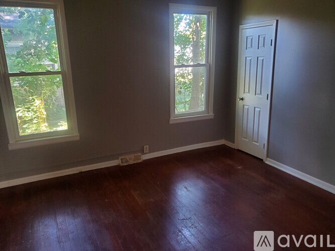12906 8th St 3 Beds Single Family Home for Rent - Photo gallery 5