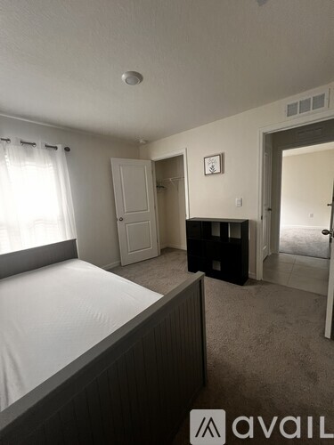450 Sunlit Coral Street 3 Beds Single Family Home for Rent - Photo gallery 5