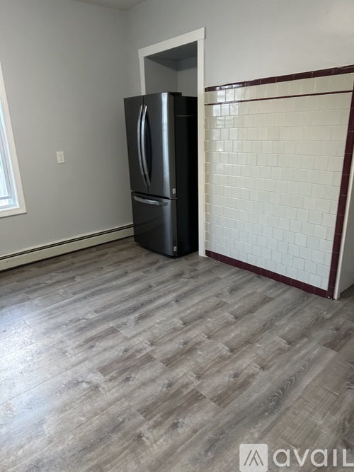 650 Chalkstone Ave 3 Beds Apartment for Rent - Photo gallery 3