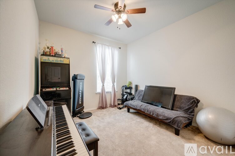 8032 Hereland Trail 3 Beds Single Family Home for Rent - Photo gallery 4