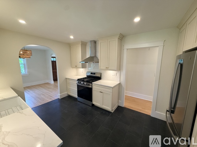2079 Saint Lukes Drive Unit A 2 Beds Single Family Home for Rent - Photo gallery 2
