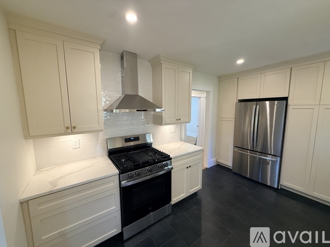 2079 Saint Lukes Drive Unit A 2 Beds Single Family Home for Rent - Photo gallery 3