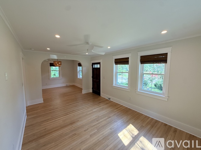 2079 Saint Lukes Drive Unit A 2 Beds Single Family Home for Rent - Photo gallery 5