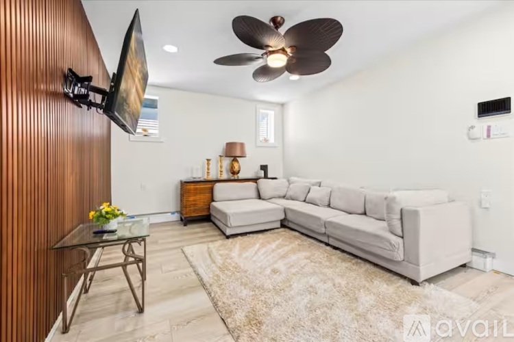 5109 Winchester Ave 3 Beds Single Family Home for Rent - Photo gallery 2