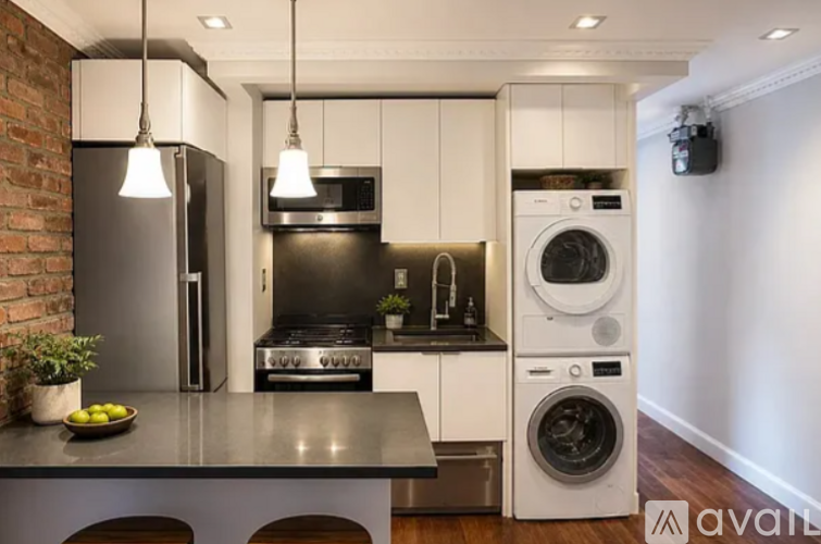 113 Mulberry St 3 Beds Apartment for Rent - Photo gallery 5