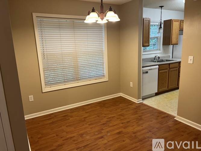 1305 Cedar Shoals Drive 2 Beds Townhouse for Rent - Photo gallery 4