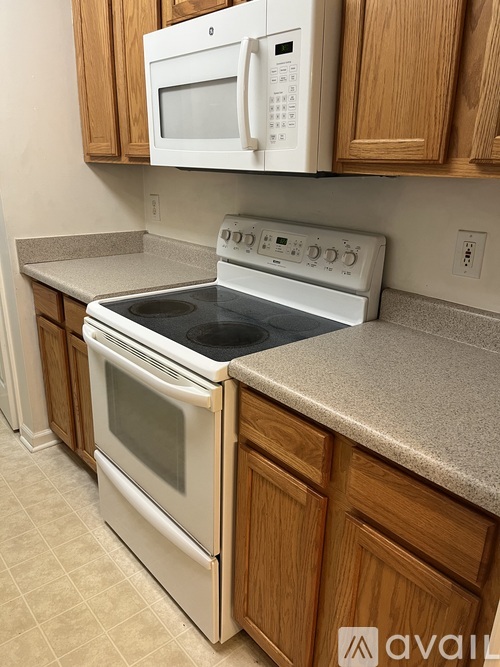 1305 Cedar Shoals Drive 2 Beds Townhouse for Rent - Photo gallery 5