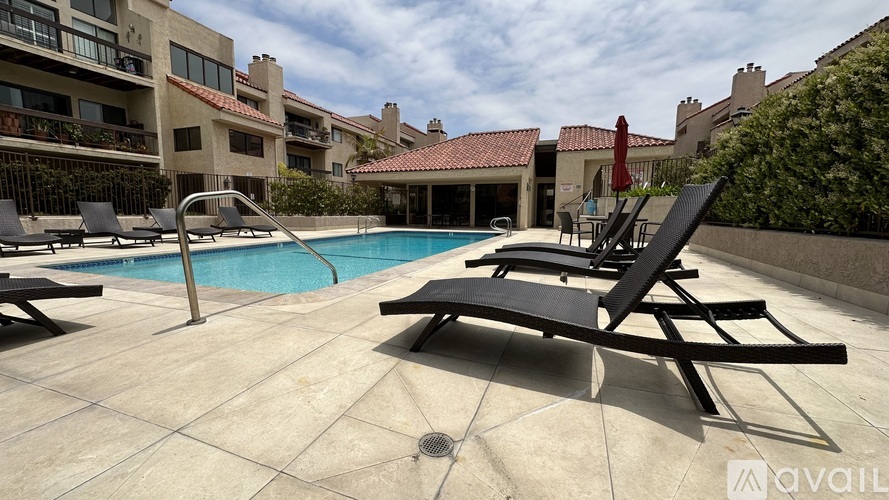 8180 Manitoba Street 2 Beds Condo for Rent - Photo gallery 3