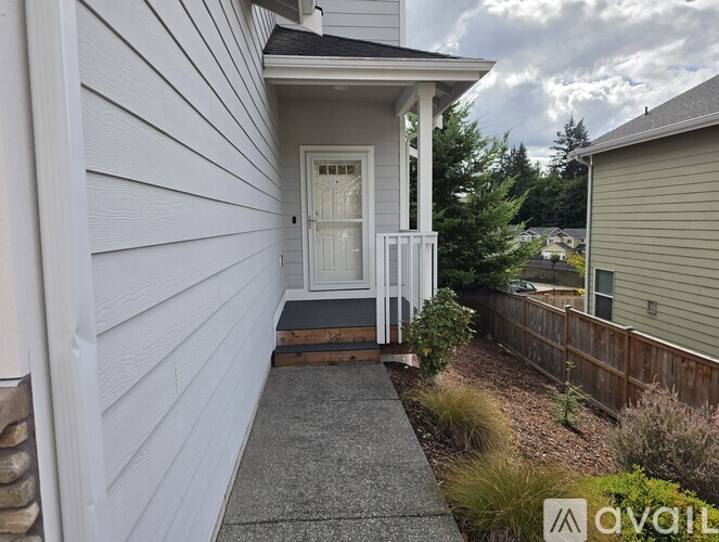 736 Freedom Court Southeast 3 Beds Single Family Home for Rent - Photo gallery 2