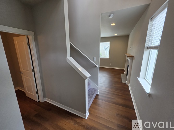 736 Freedom Court Southeast 3 Beds Single Family Home for Rent - Photo gallery 3