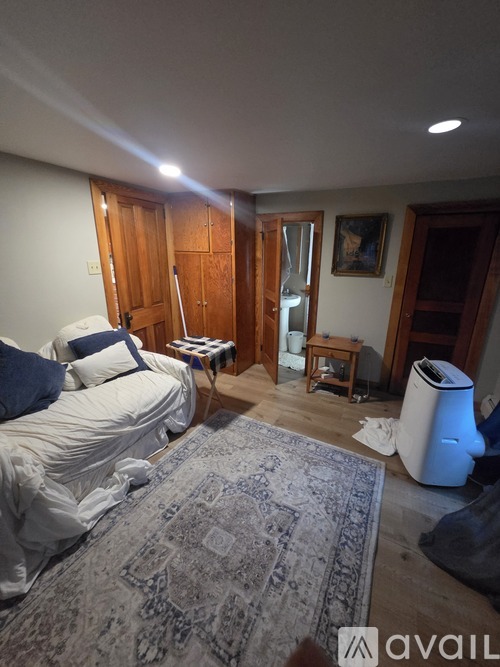131 South Lancaster Street 1 Apartment for Rent - Photo gallery 1