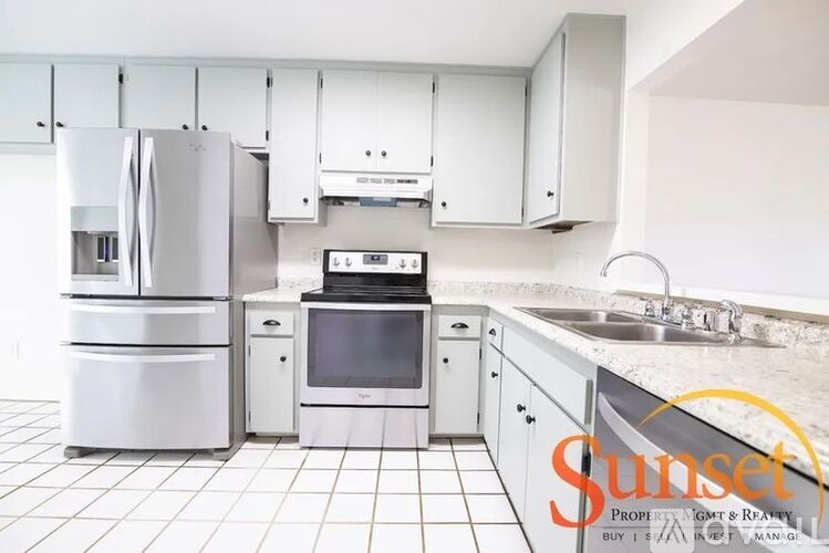 4433 Caminito Cristalino 3 Beds Single Family Home for Rent - Photo gallery 2