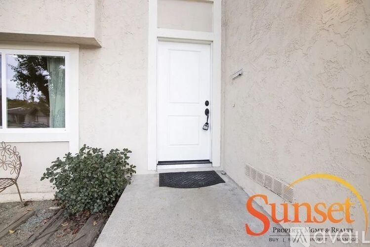 4433 Caminito Cristalino 3 Beds Single Family Home for Rent - Photo gallery 3