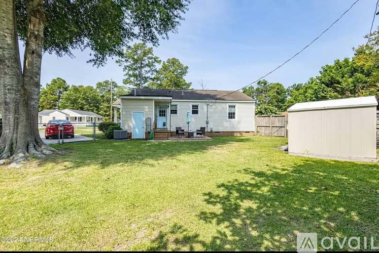 2108 High School Drive 2 Beds Single Family Home for Rent - Photo gallery 2