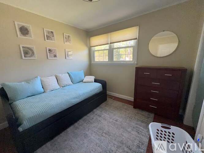 2108 High School Drive 2 Beds Single Family Home for Rent - Photo gallery 4