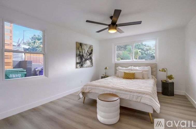 5610 Streamview Drive 3 Beds Single Family Home for Rent - Photo gallery 3