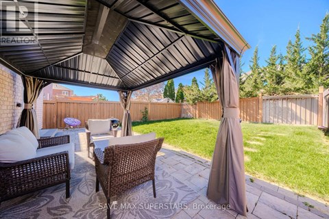 28 VERSAILLES CRESCENT 4 Beds Apartment for Rent