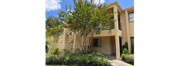 2/2 1089 sqft