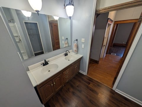 105 N 11Th 6 Beds Apartment for Rent