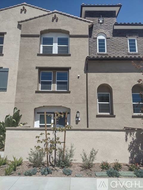 557 Via Vallarta 3 Beds Apartment for Rent