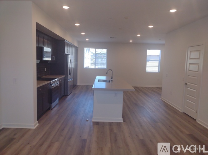 557 Via Vallarta 3 Beds Townhouse for Rent - Photo gallery 3