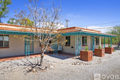 3035 N Cherry Ave 2 Beds Apartment for Rent