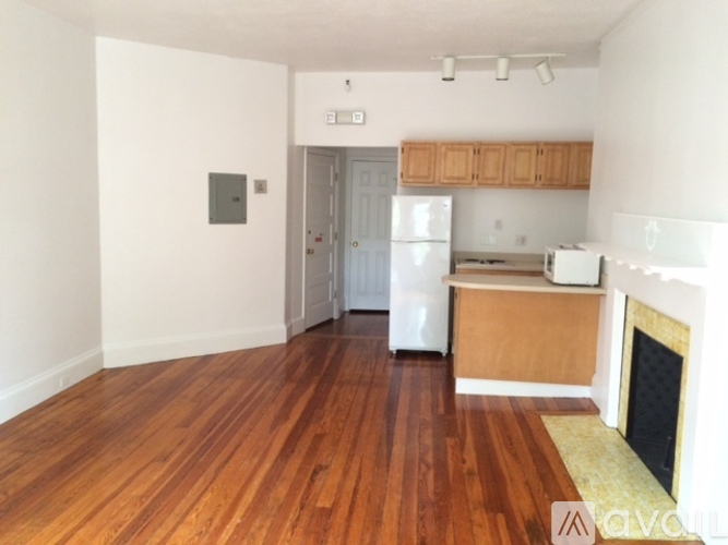 1077 Beacon St 1 Apartment for Rent - Photo gallery 3