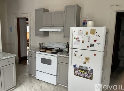 12 Hickok Pl 4 Beds Apartment for Rent