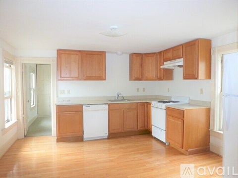 111 N Winooski Ave 3 Beds Apartment for Rent