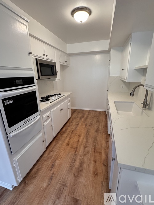 1153 Melrose Ave 1 Apartment for Rent - Photo gallery 4