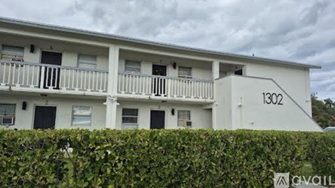 1302 12Th Ave S 1 Apartment for Rent