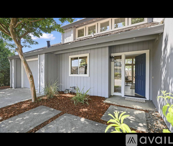 1736 Valdora Street 3 Beds Single Family Home for Rent - Photo gallery 2