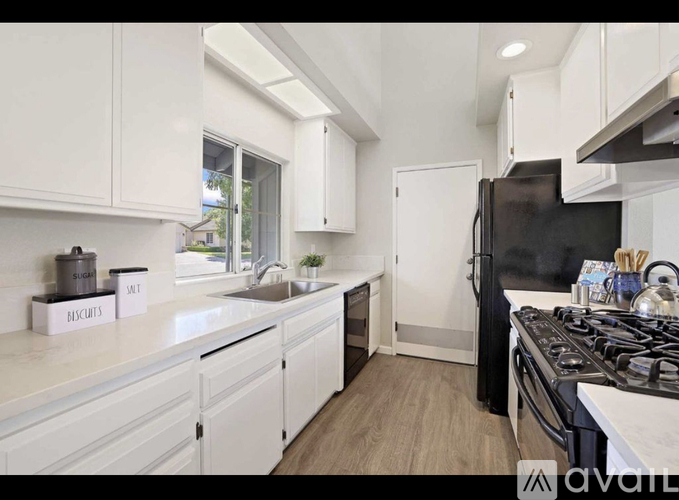 1736 Valdora Street 3 Beds Single Family Home for Rent - Photo gallery 3