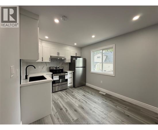 1904 BUCKINGHAM DRIVE Unit# 2 2 Beds House for Rent - Photo gallery 1